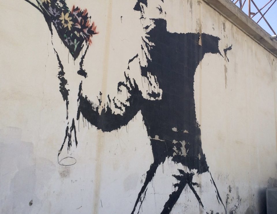 Original von Banksy an der Tankstelle in Bethlehem