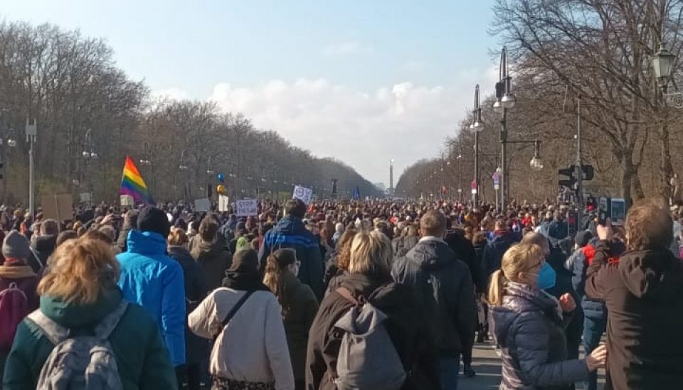 Berlin, 27. Februar 2022, 500.000 gegen den Krieg des Kremls